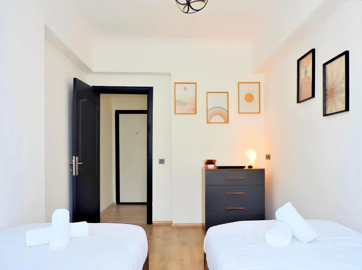 Апартаменты Modern Flat With Sea View 10 Min To Lara Beach Анталья 0*,  Турция