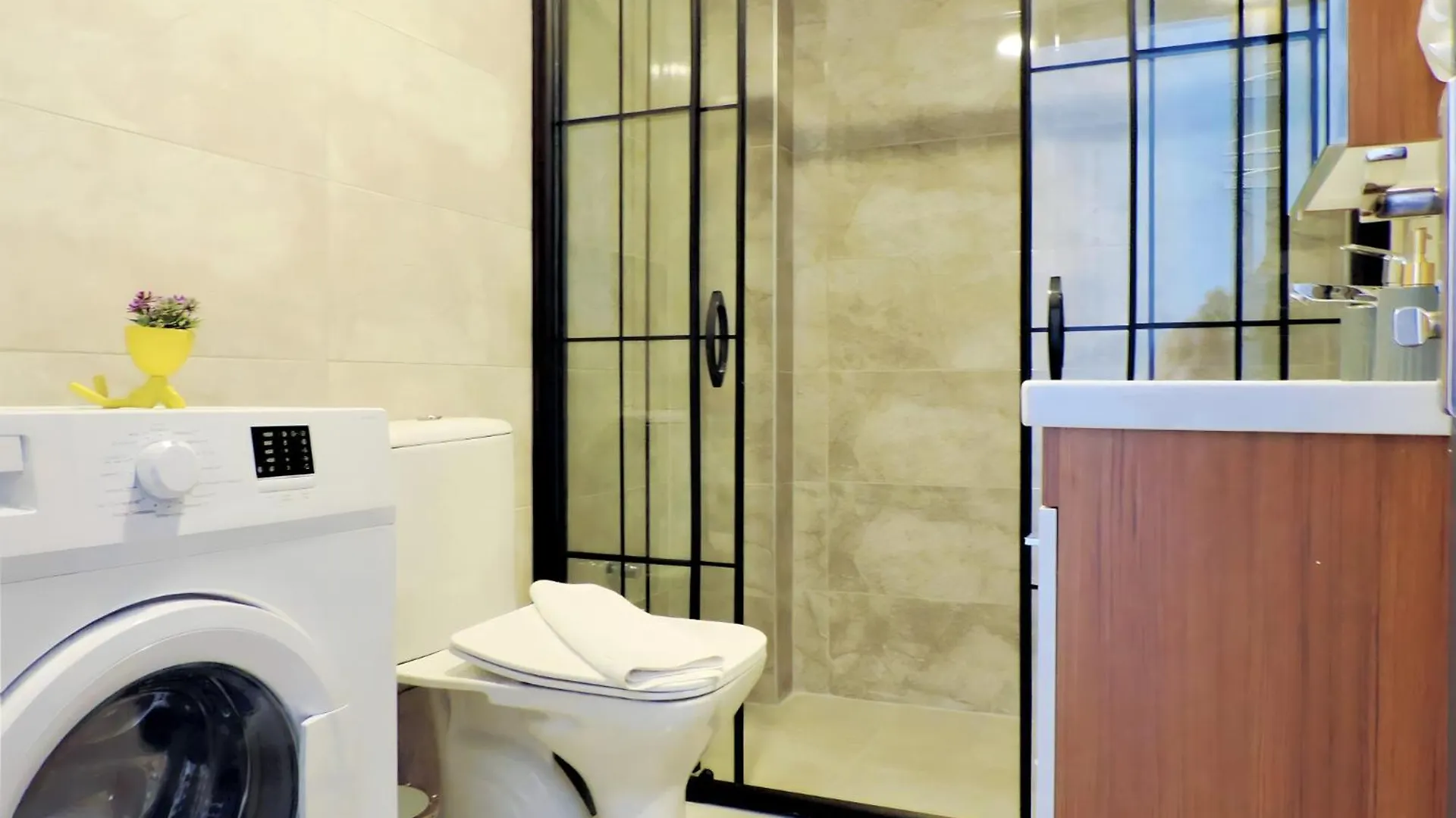 Апартаменты Modern Flat With Sea View 10 Min To Lara Beach Анталья Турция